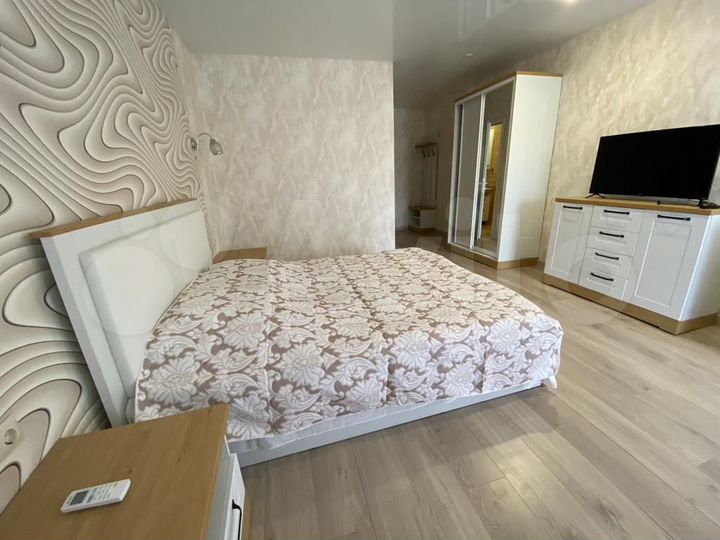 Комната 38 м², 1/3 эт.