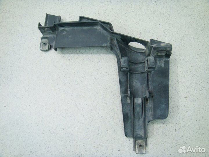 Кронштейн фары левый Bmw 3 E46