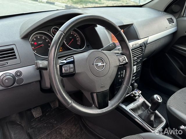 Opel Astra 1.8 MT, 2012, 175 000 км объявление продам