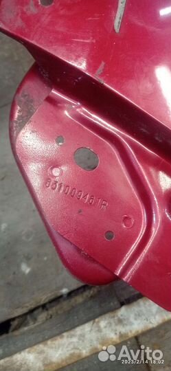 Крыло правое renault sandero stepway 2