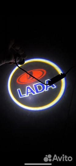 Подсветка дверей с логотипом Lada,Ford,Camry