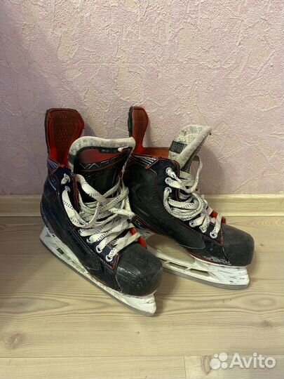 Коньки Bauer коккейные р 39