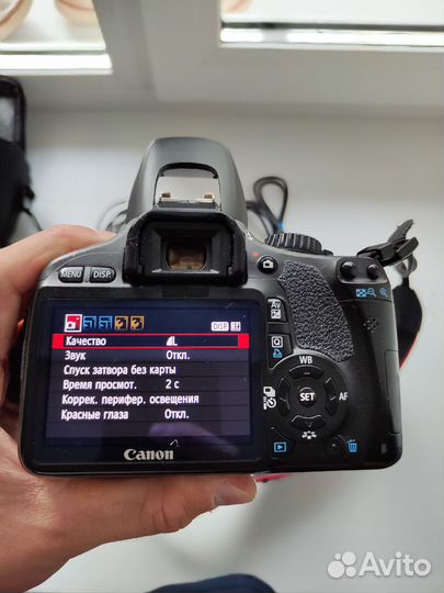 Зеркальный фотоаппарат canon 550d