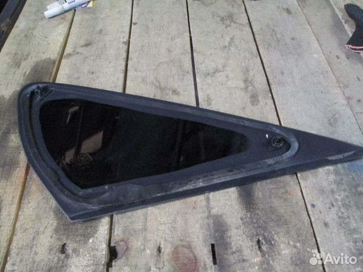 Стекло кузовное глухое левое Ford Focus II 2005-20