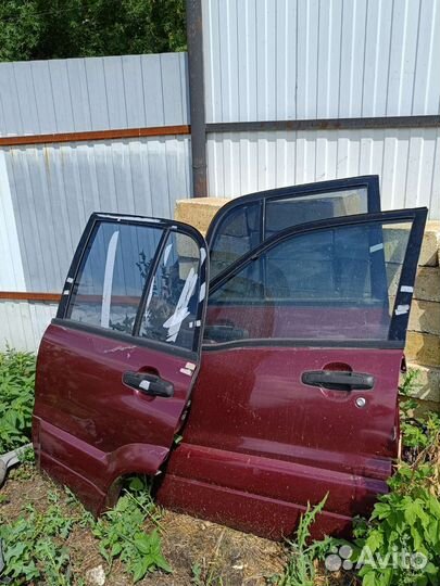 Двери Suzuki Vitara