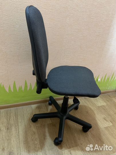 Компьютерное кресло