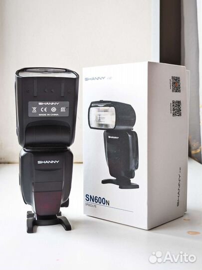 Фотовспышка Shanny SN600N для Nikon