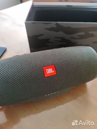 Колонка jbl charge 4