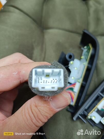 Кнопки на руль sang Yong kyron