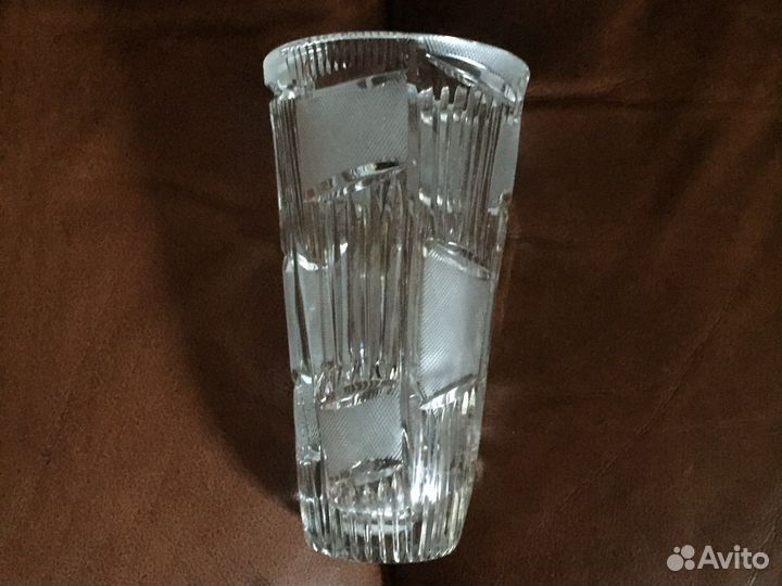 Хрустальная ваза