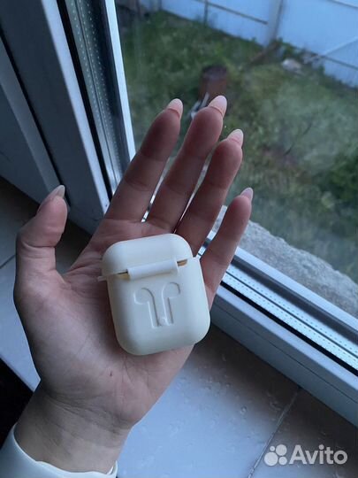 Чехол на airpods