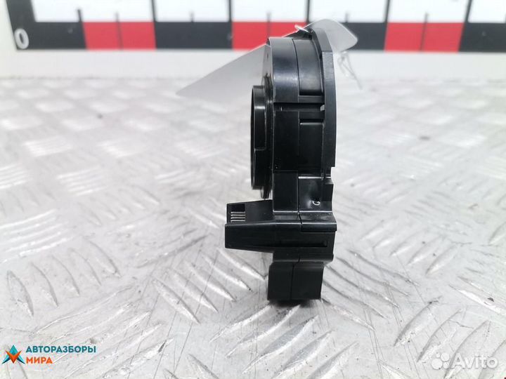 Датчик угла поворота руля Volvo S80 рест. 2004