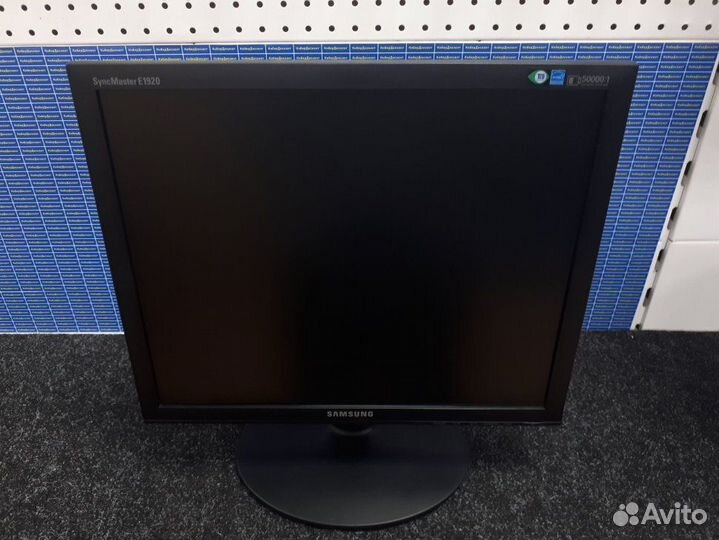 Монитор Samsung SyncMaster E1920 NR (как новый)