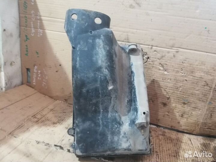 Корпус воздушного фильтра Opel Vectra