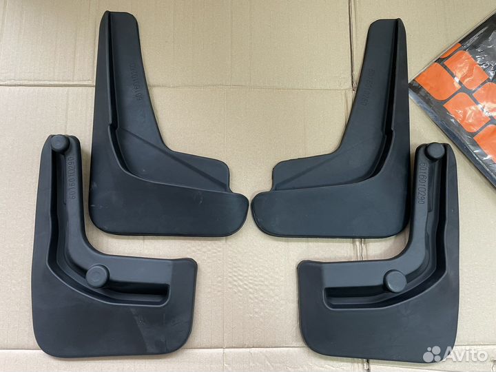 Брызговики резиновые на Ford Focus 2 / 3