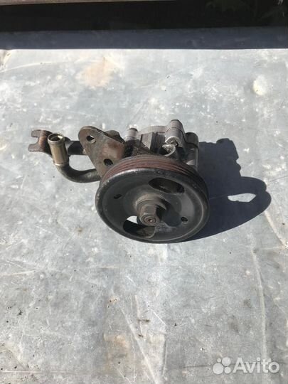 Насос гур Nissan teana j31 VQ23