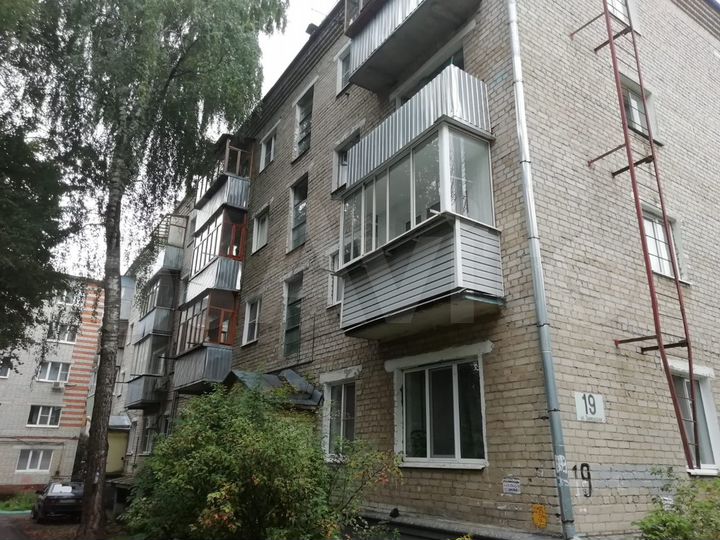 2-к. квартира, 43 м², 2/4 эт.