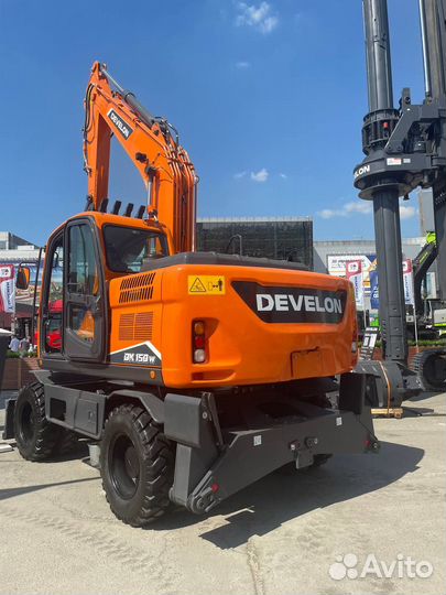 Колёсный экскаватор Develon DX150W-7B, 2024
