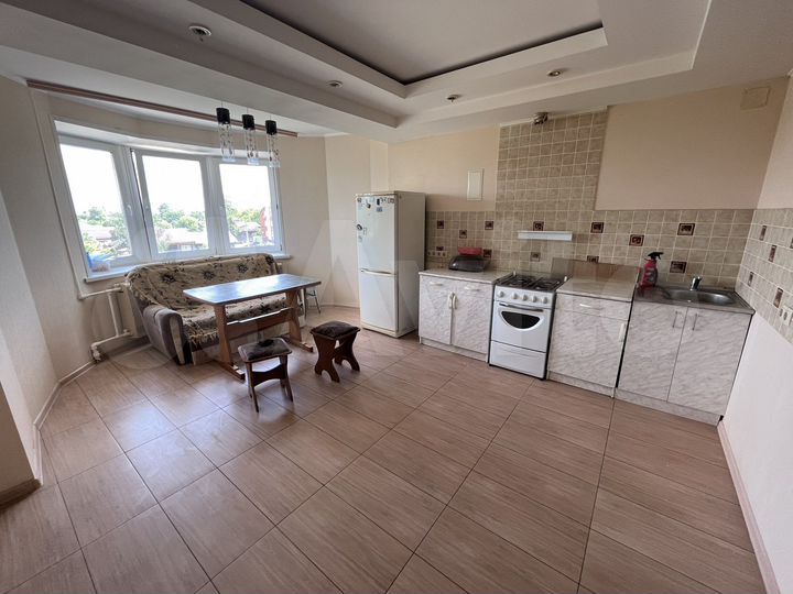 3-к. квартира, 106 м², 3/9 эт.