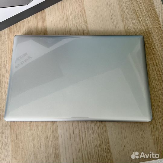 Ноутбук Full HD экраном; 8+256 SSD; Free Hobby V10