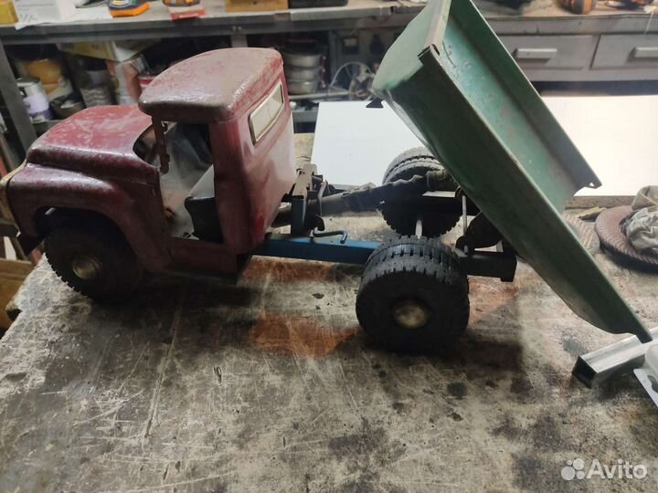 Игрушка ЗИЛ 130 СССР