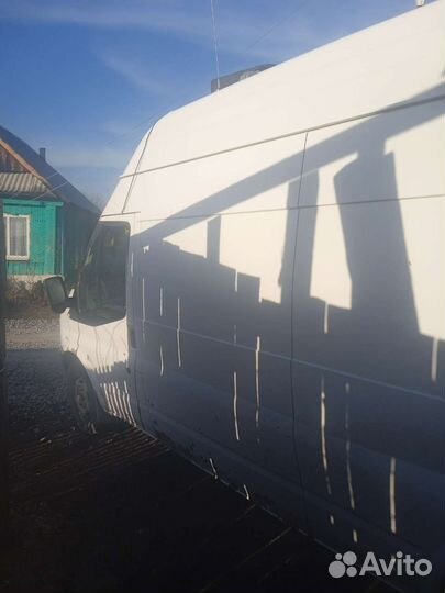 Ford Transit цельнометаллический, 2008