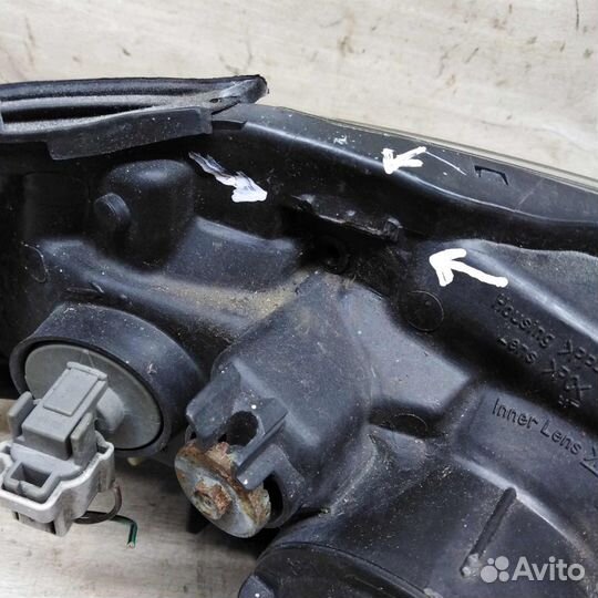 Фара левая Nissan Almera n16 дефект