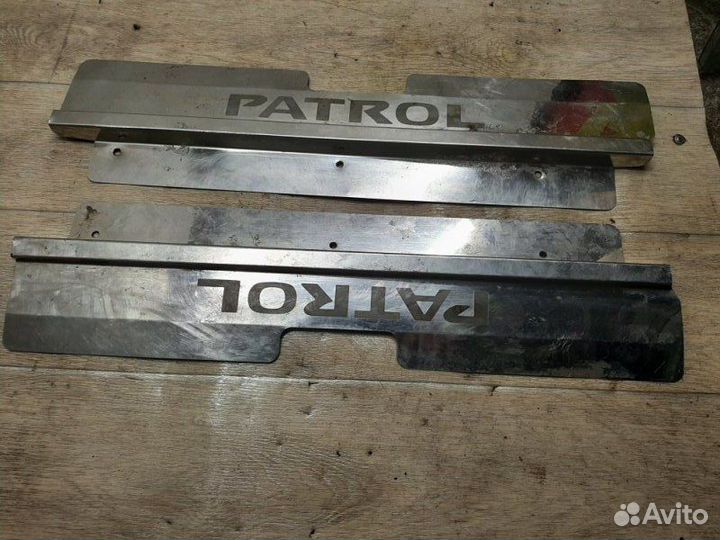 Накладка на порог салона Nissan Patrol Y61 2.8