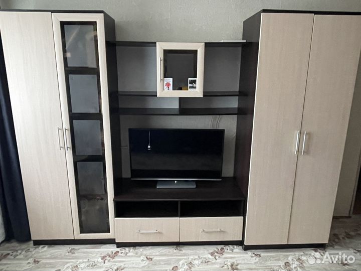 Стенка в гостиную бу