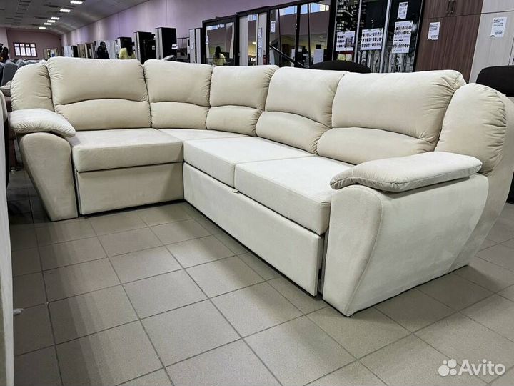 Диван шикарный