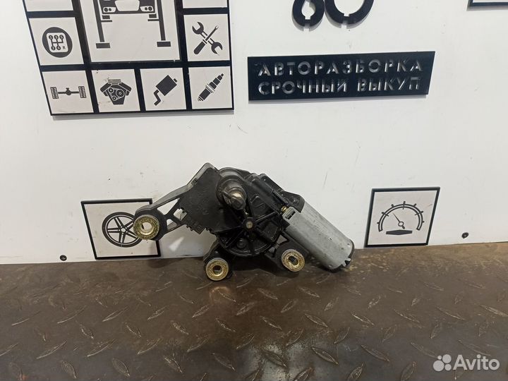 Моторчик стеклоочистителя задний Skoda Octavia A4