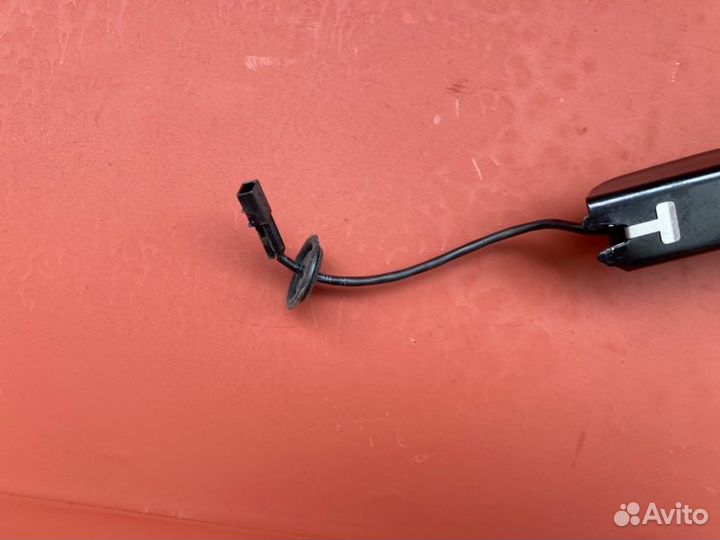 Направляющая сдвижной двери верхняя правая Vw