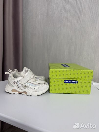 Кроссовки для девочки 22 размер