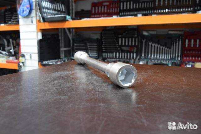 Ключ баллонный кованый 32х33мм 400мм Дело Техники