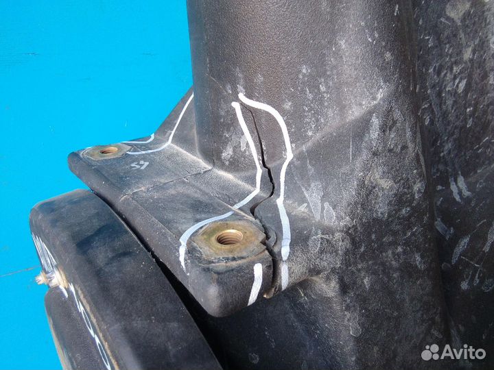 Корпус воздушного фильтра Mercedes Benz Truck Axor