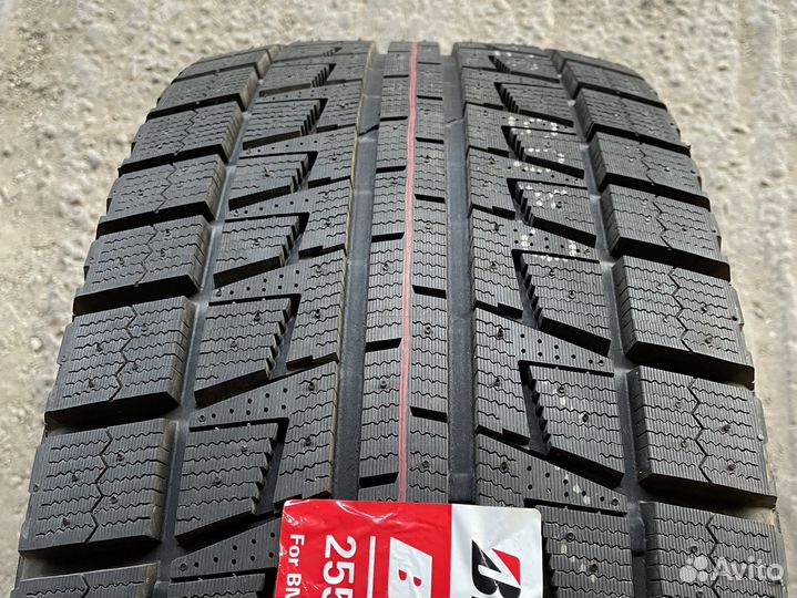 Bridgestone Blizzak RFT 255/55 R18