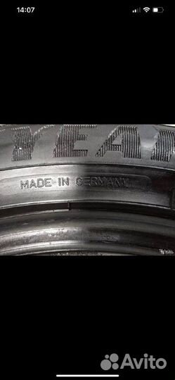 Goodyear UltraGrip Ice 235/50 R17