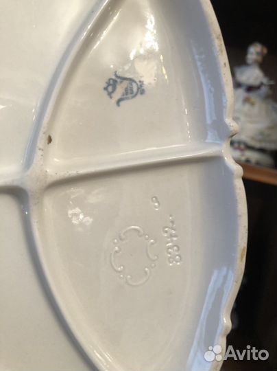 Статуэтка фарфор