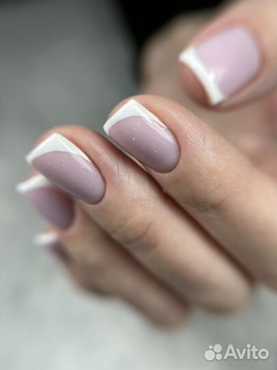 Маникюр, педикюр