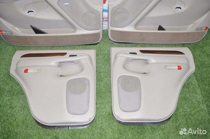 Обшивки дверей (комплект) Cadillac Escalade GMT820