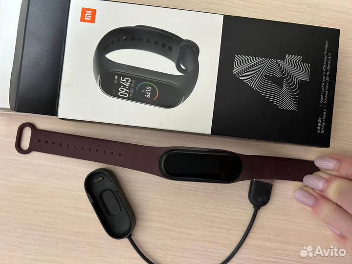 Часы mi bend 4