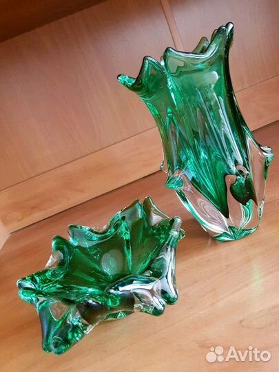 Набор ваз цветное стекло. Чехословакия