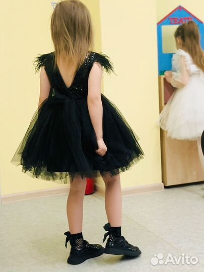 Платье для девочки новогоднее