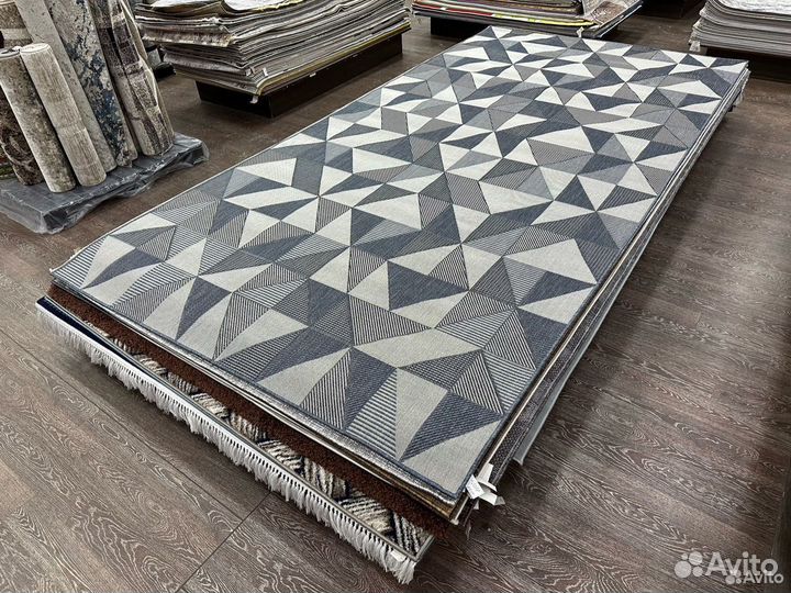 Ковер, циновка 2х3.9 новый