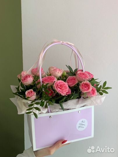 Сумочка с кустовыми розами