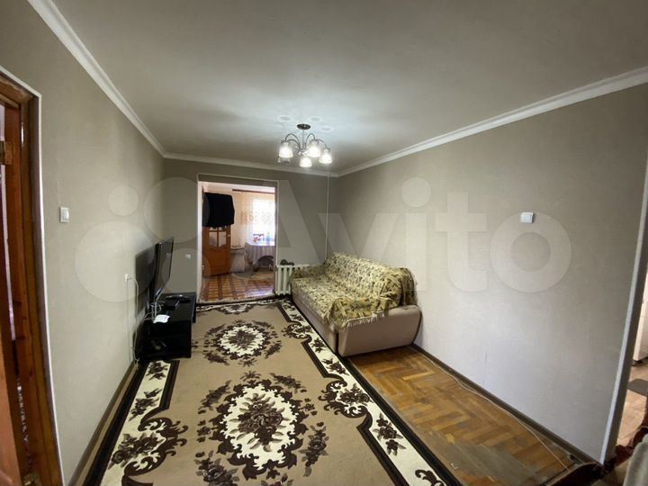 4-к. квартира, 86 м², 1/5 эт.