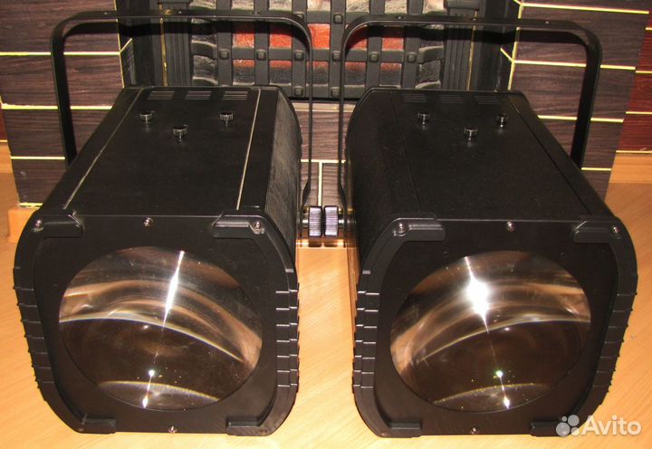 Светомузыка ADj LED Messenger 2ш RGB Mic DMX Линза