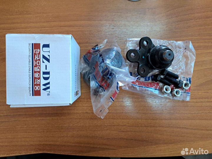 Шаровая опора Шевроле Кобальт Авео Т300 Равон R4