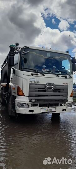 Hino 700 (Profia), 2013