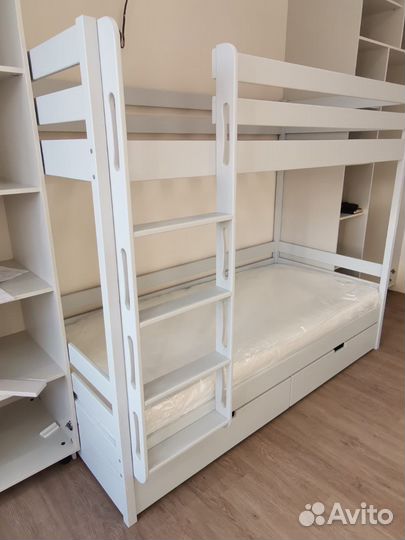 Детская кровать двухъярусная